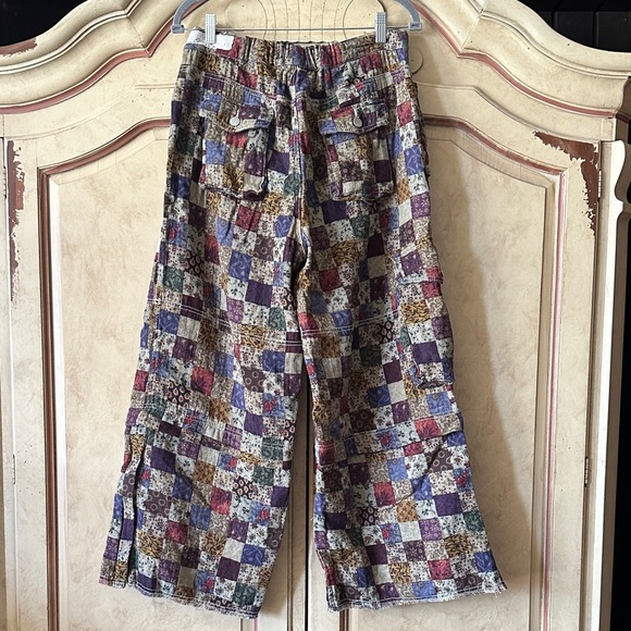 POL Multicolor Patchwork  Cargo Jeans/Pants size Medium - Picture 3 of 4